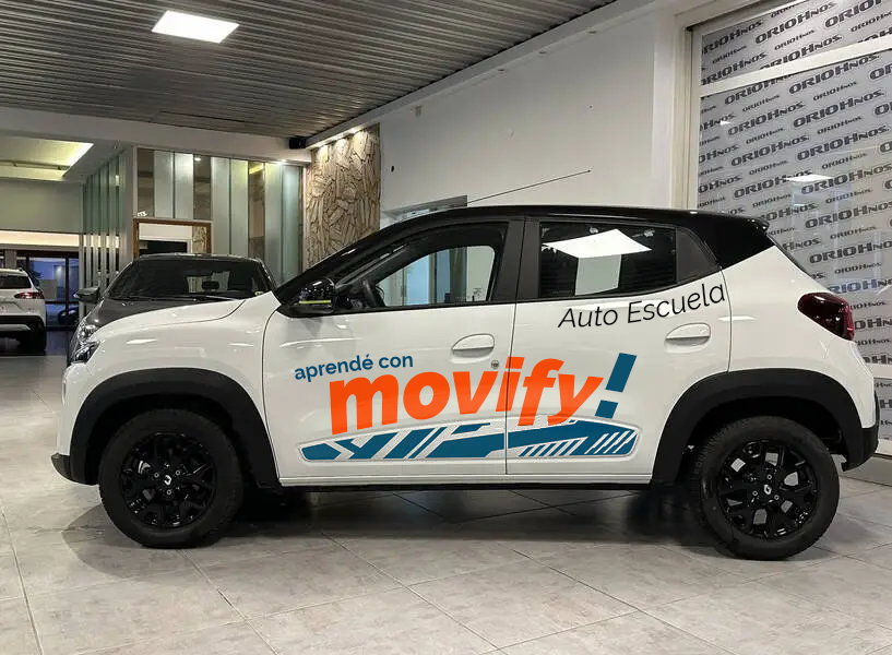 coche escuela de la escuela de manejo Movify